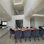 Luxury Modern Style With Private Pool Villa