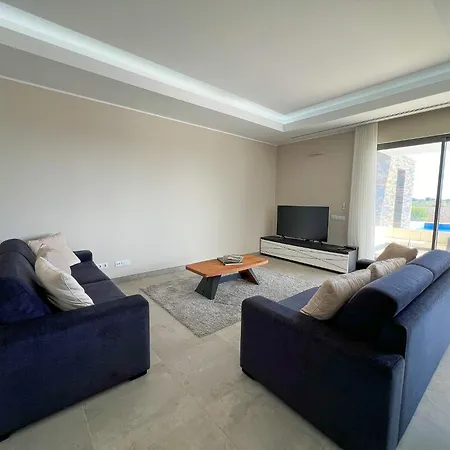 Luxury Modern Style With Private Pool Villa *