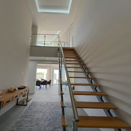 Villa Luxury Modern Style With Private Pool Pera