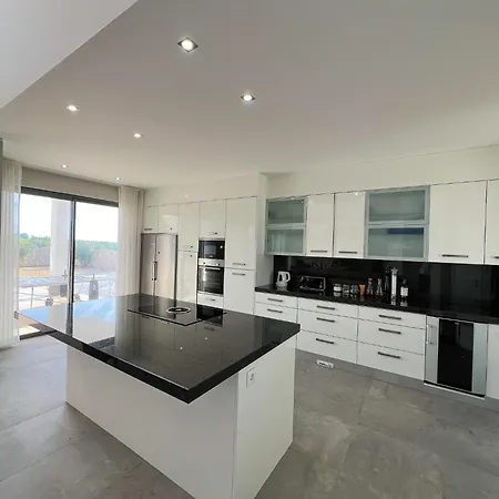 Luxury Modern Style With Private Pool Pera