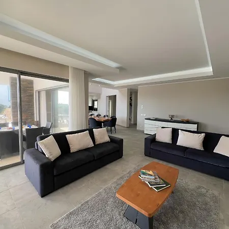 Villa Luxury Modern Style With Private Pool *